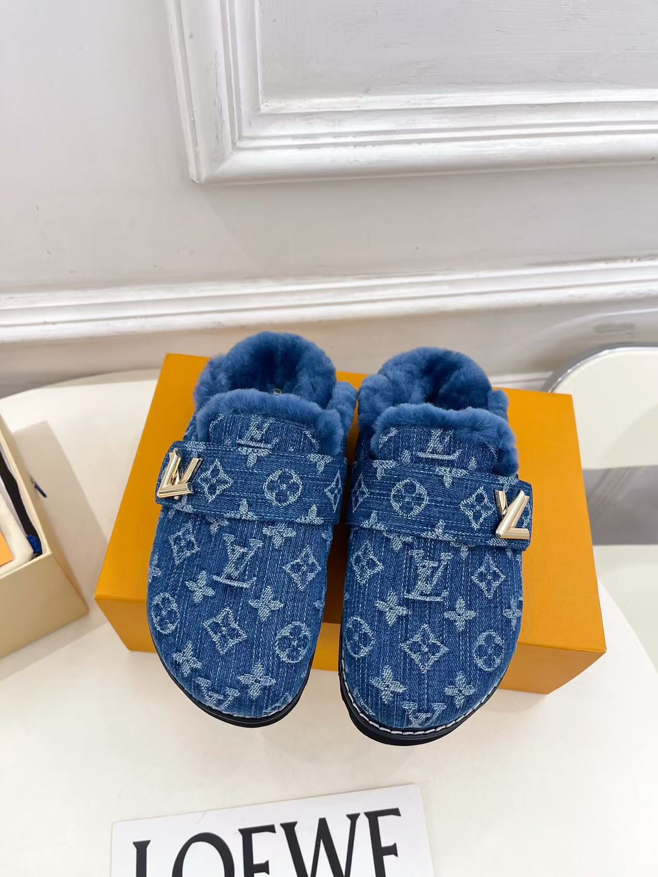 L X V Easy Sandals 2025 detail 3