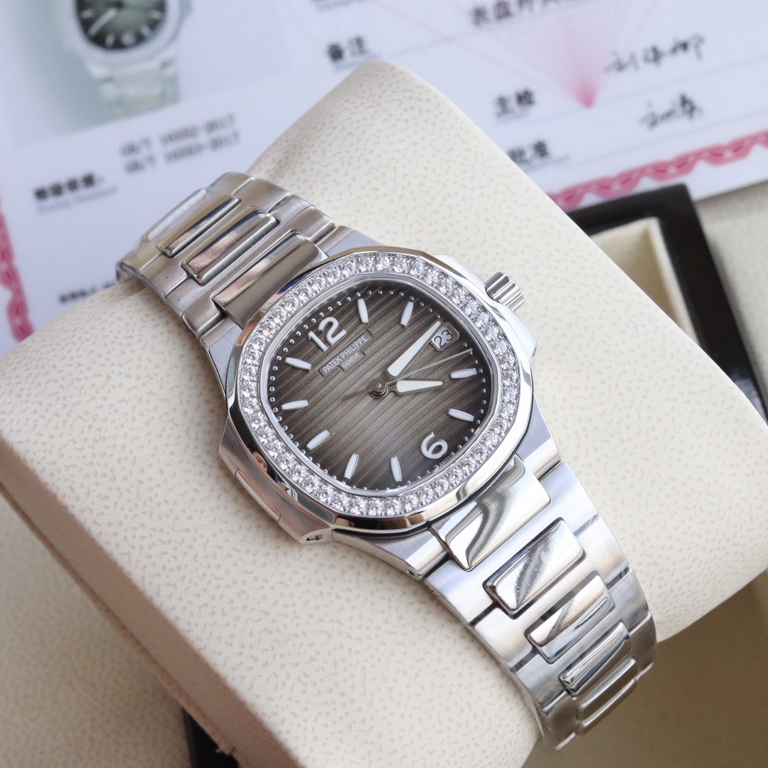 PP Nautilus 7118 detail 9