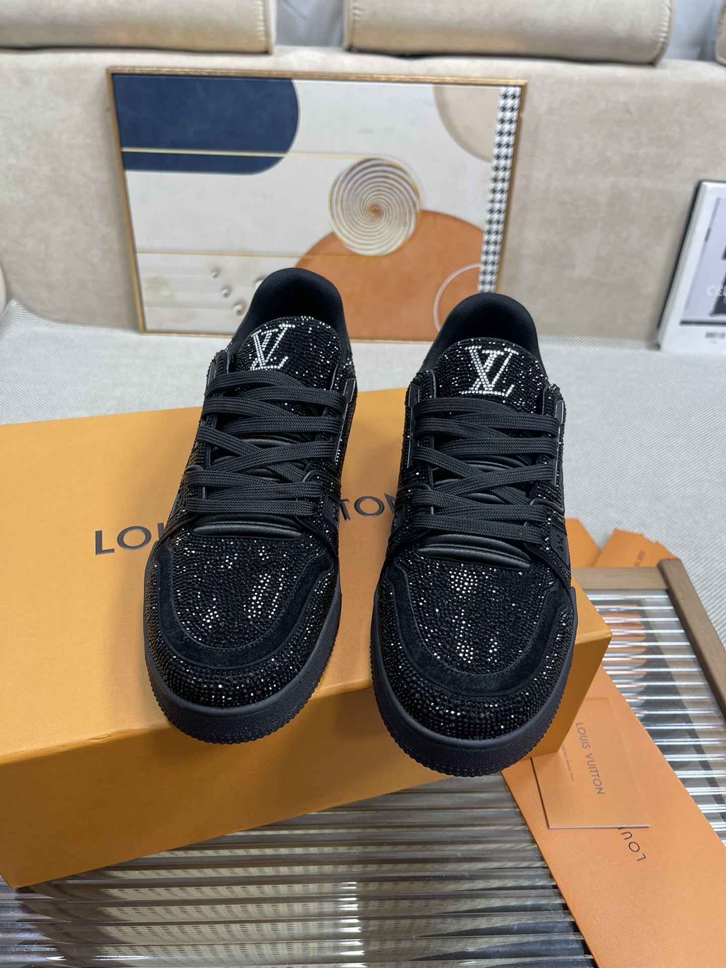 L X V Trainers Sneakers detail 8