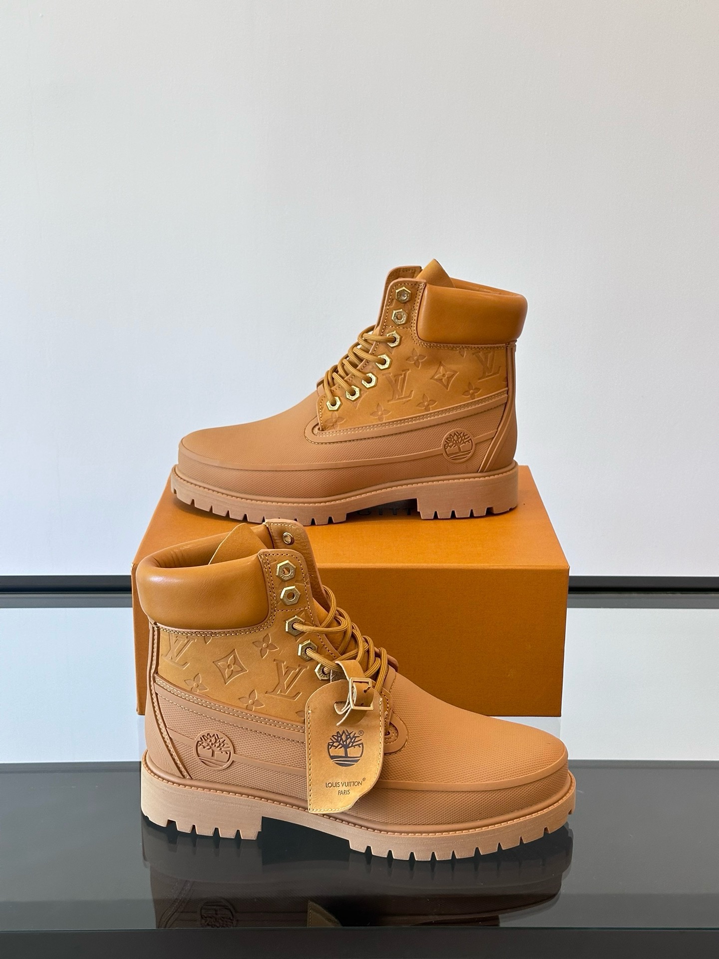 L X V x Timland boots