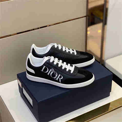 DR Sneaker detail 3