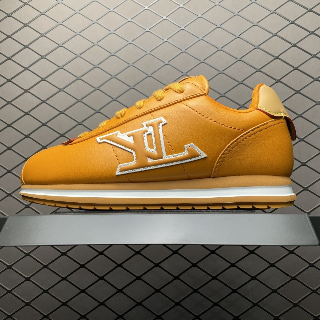 L X V SNEAKERS