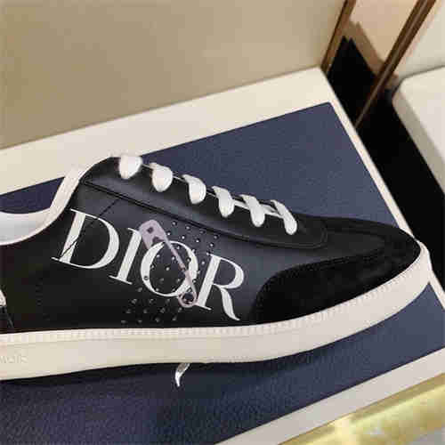 DR Sneaker detail 7