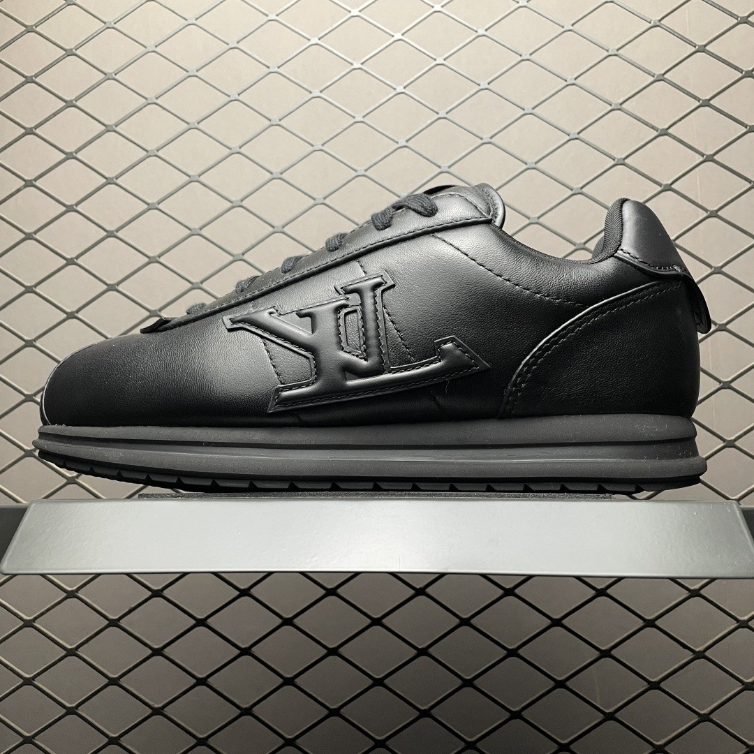 L X V SNEAKERS