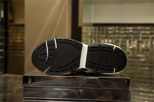 DR Sneaker detail 5
