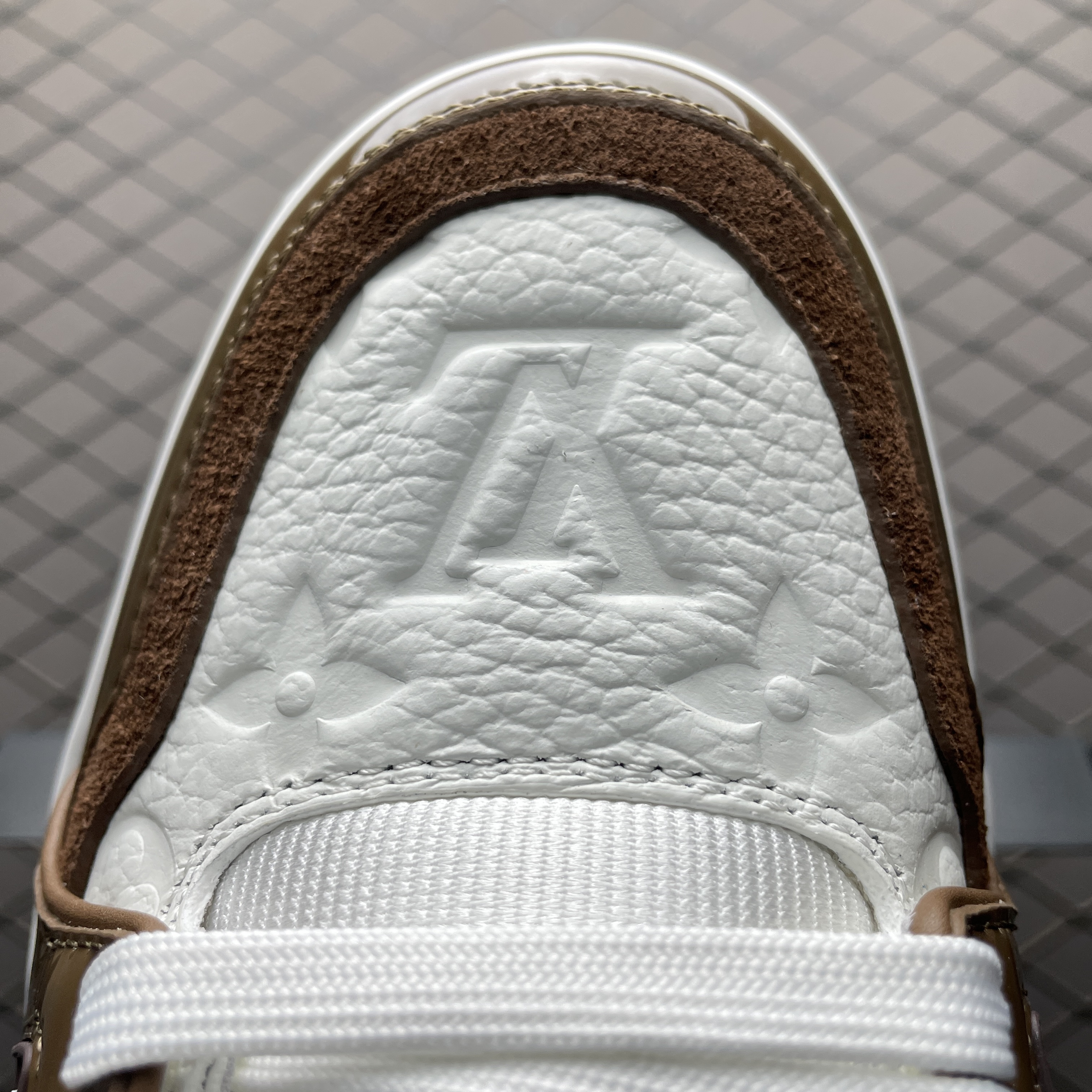 L X V TRAINER Sneakers detail 9
