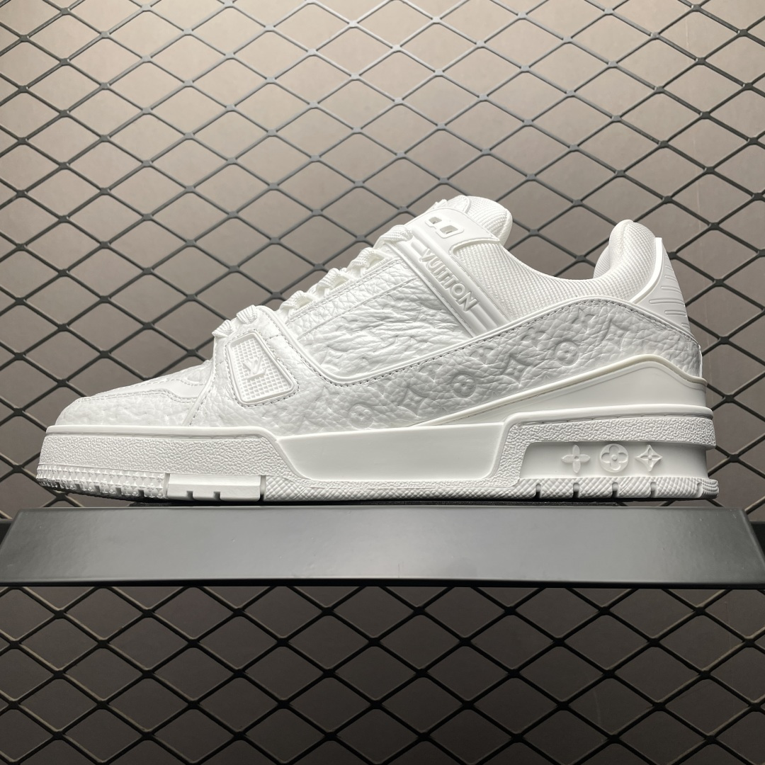 L X V TRAINERSneakers