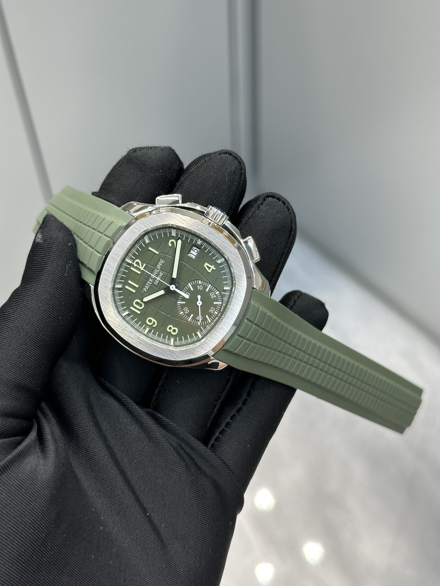 PP AQUANAUT 5968G-001 42mm detail 6