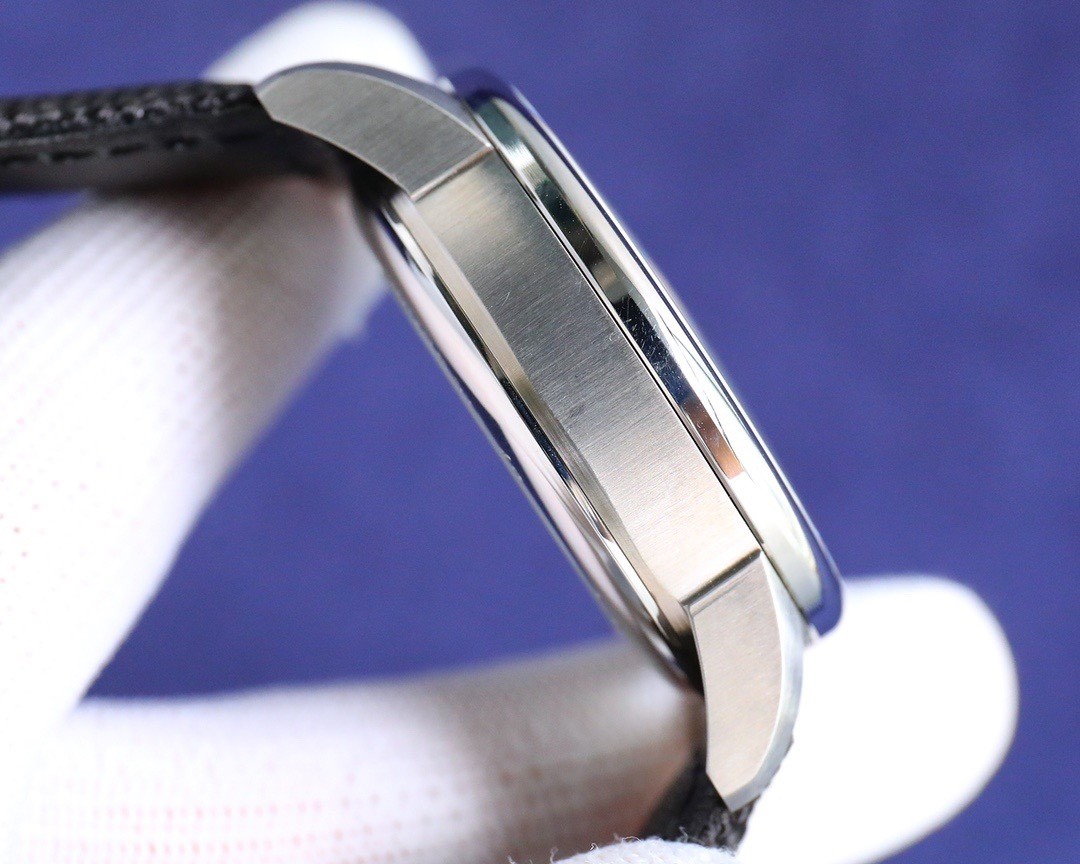 APS Watch 41mm detail 2