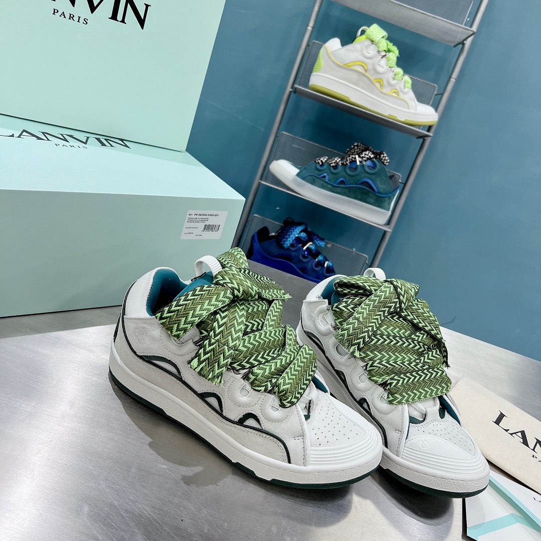 LAN Curb Sneaker 12