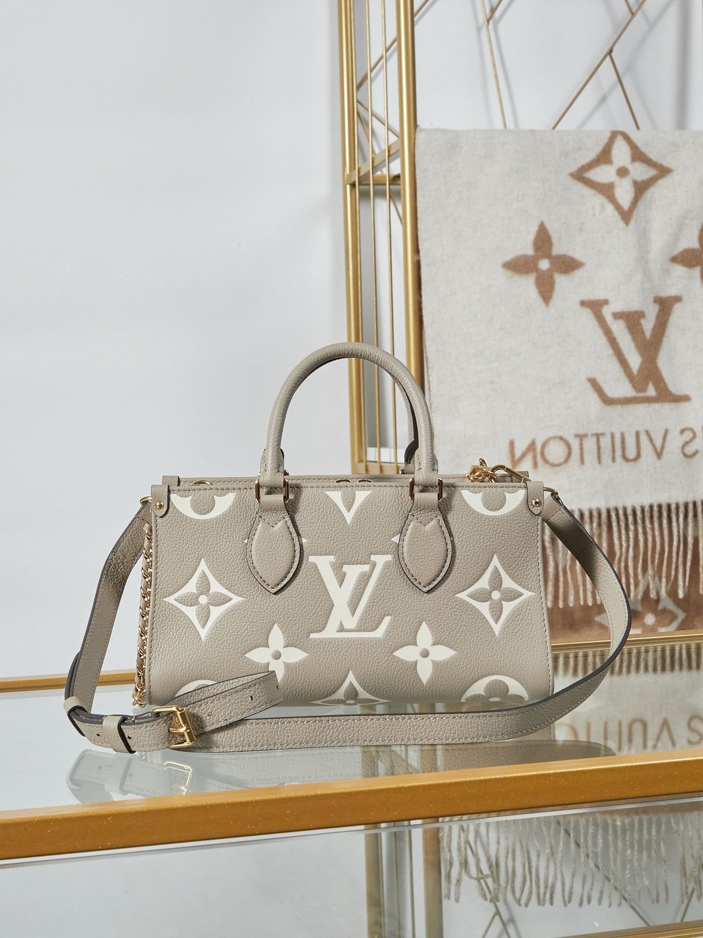 L X V ONTHEGO EAST WEST Bag M23641 25x13x10cm（Multiple colors）