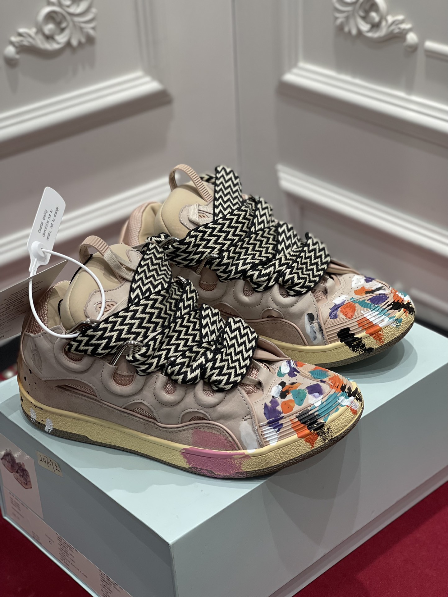 LAN Curb Sneaker1