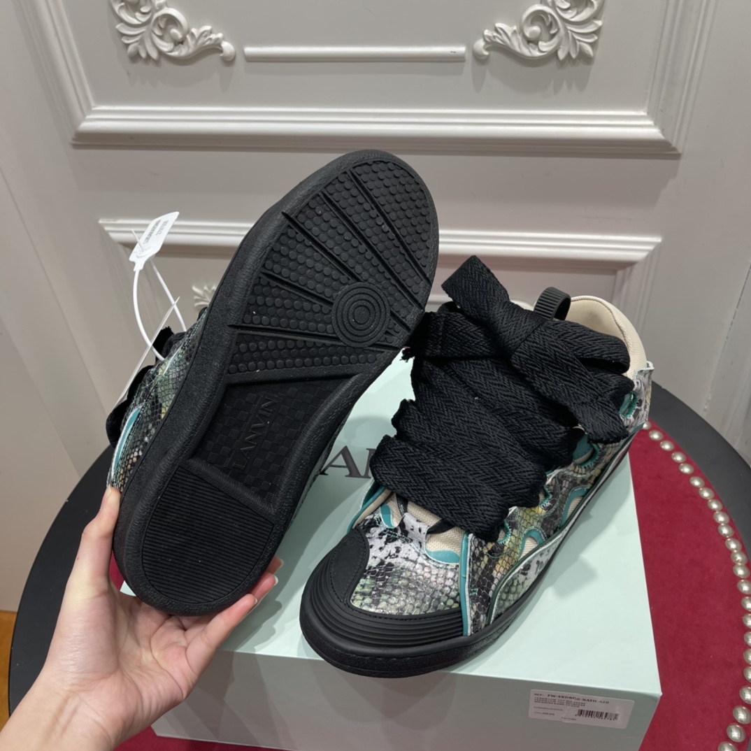 LAN Curb Sneaker detail 5