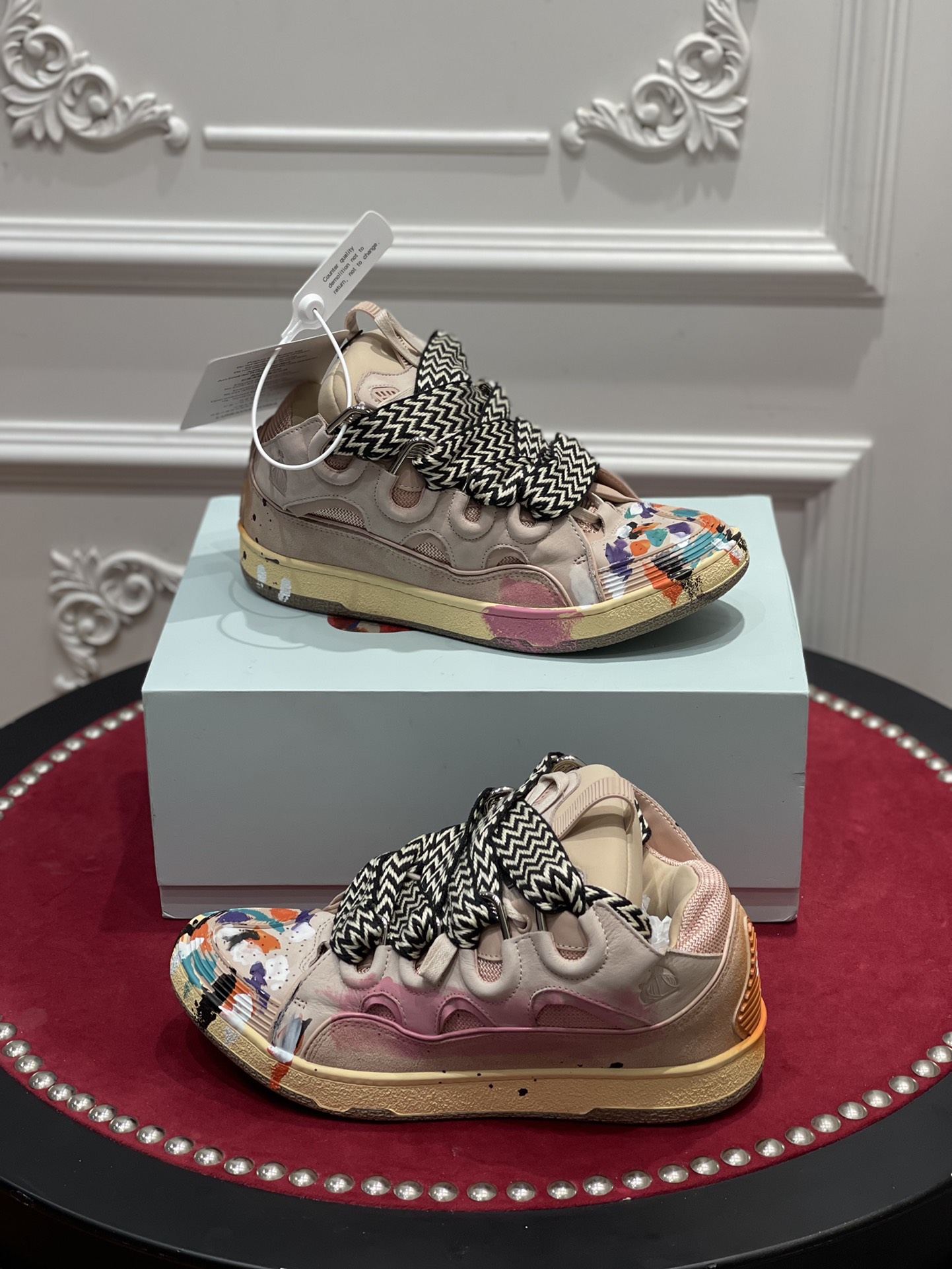LAN Curb Sneaker1 detail 2