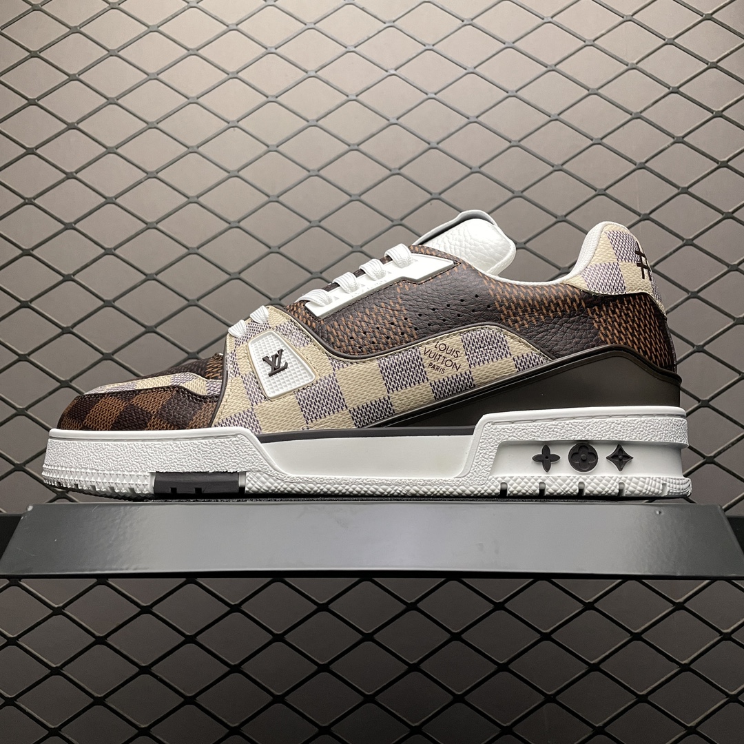 L X V SNEAKERS