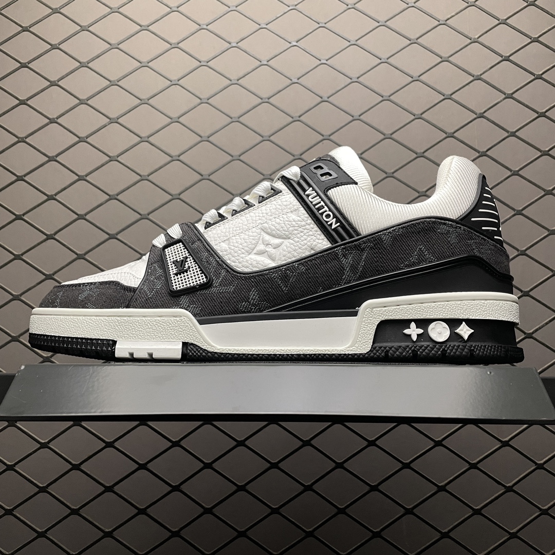 L X V TRAINER SNEAKERS