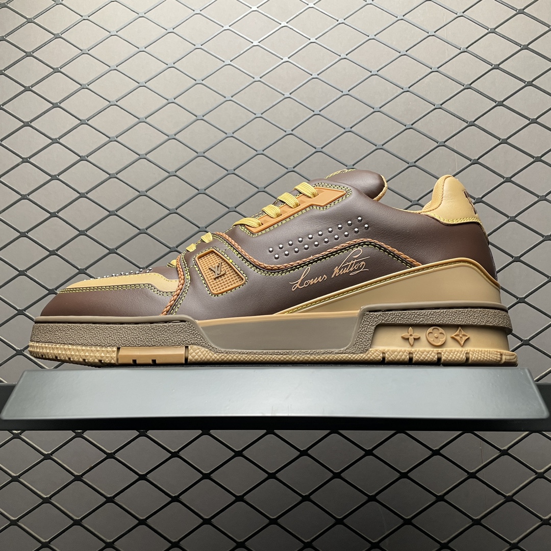 L X V SNEAKERS