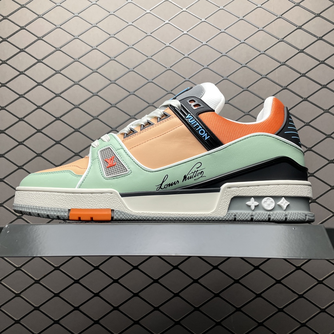 L X V TRAINER Sneakers