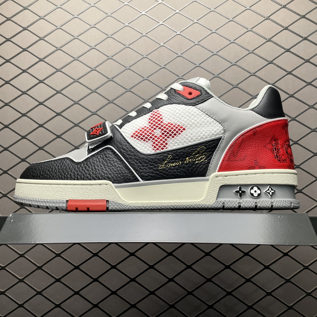 L X V TRAINER Sneakers