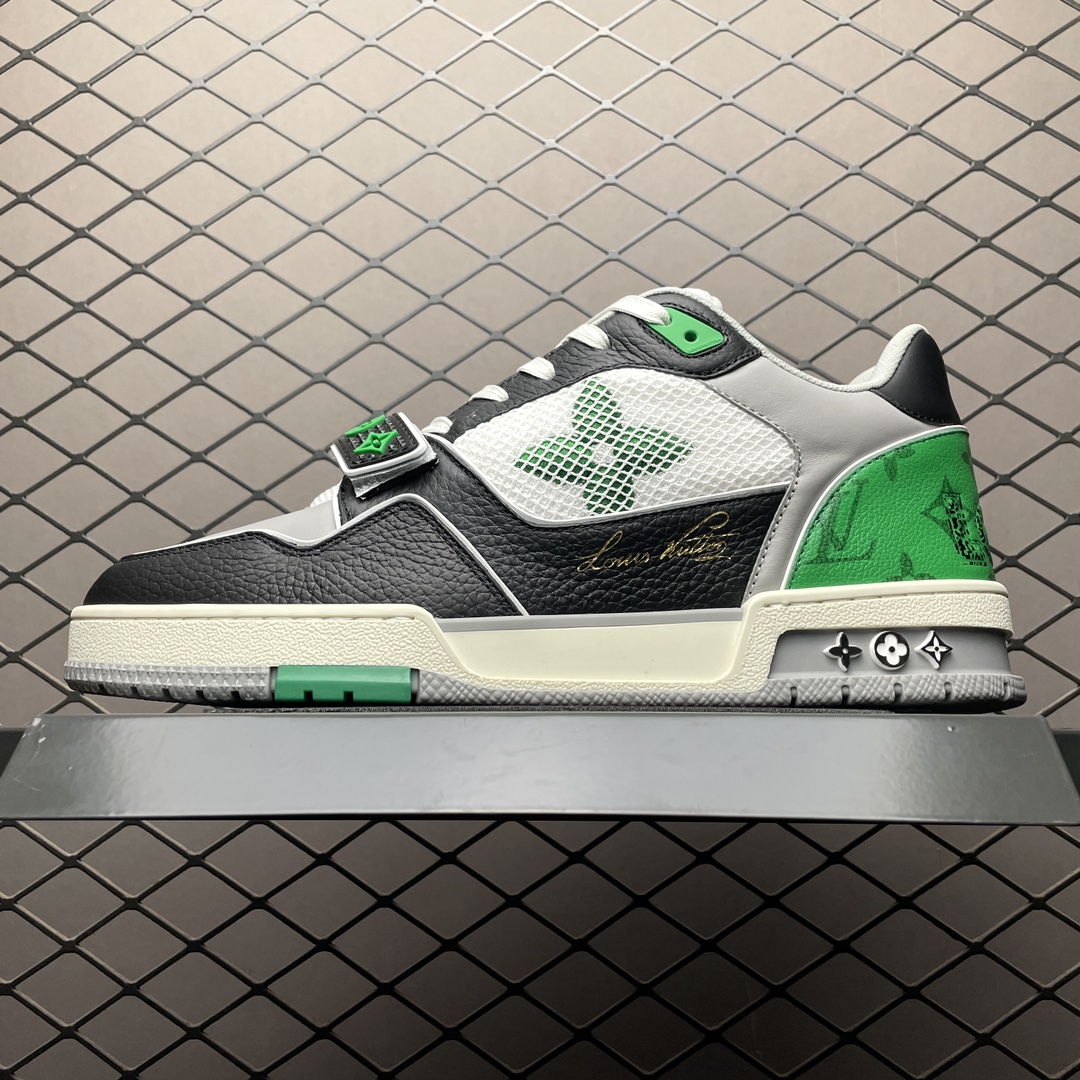 L X V TRAINER Sneakers