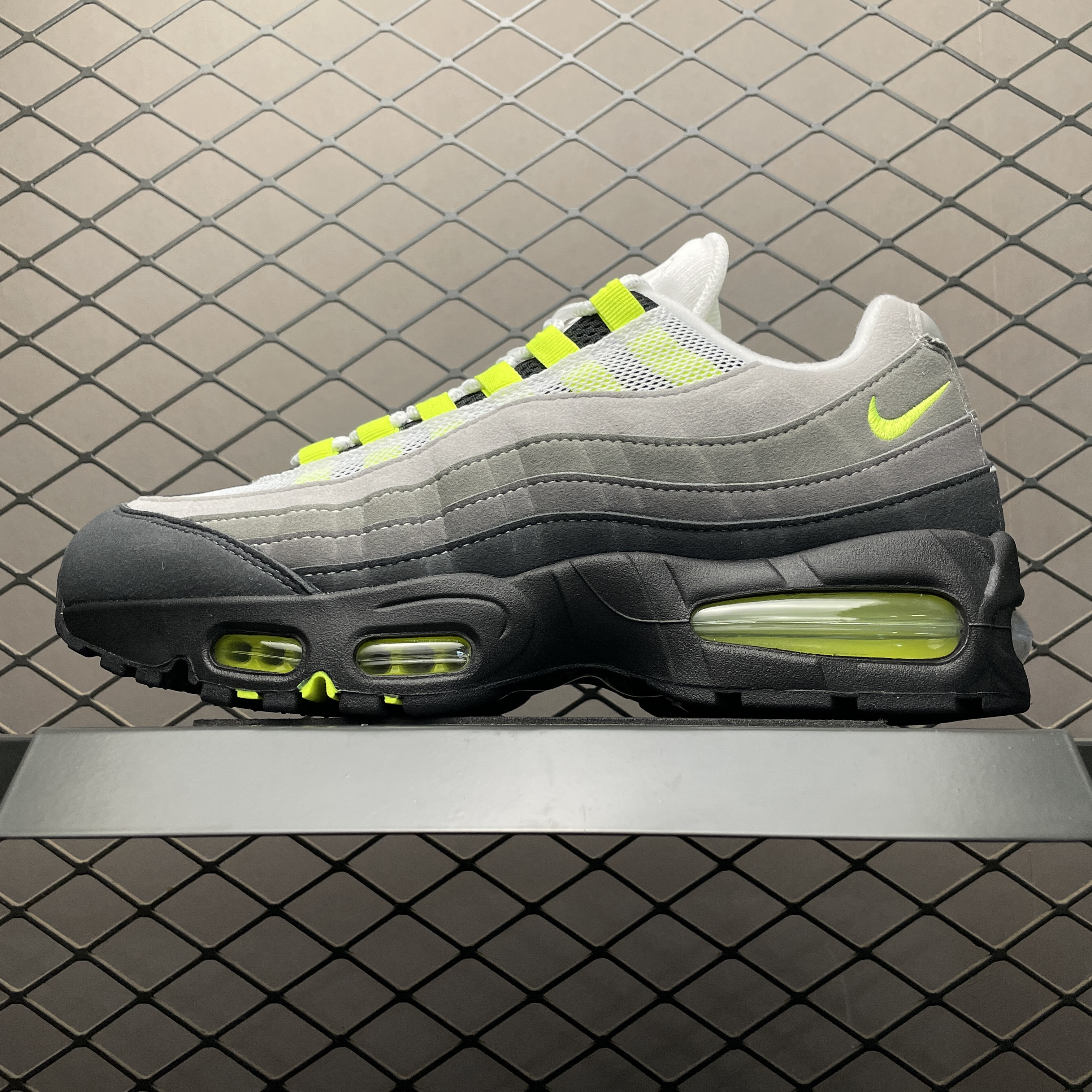NK Air Max 95 Neon 554970-071