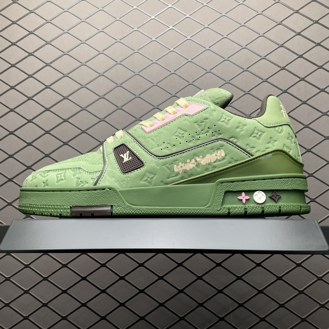 L X V SNEAKERS