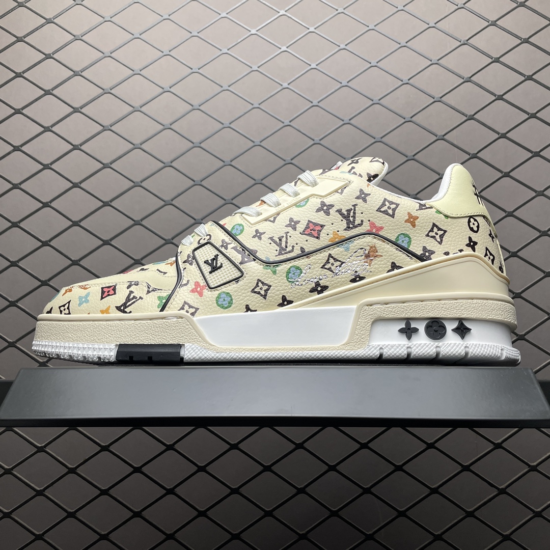 L X V SNEAKERS