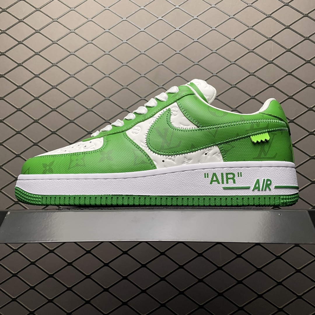 L X V X NK AIR FORCE 1 Sneaker
