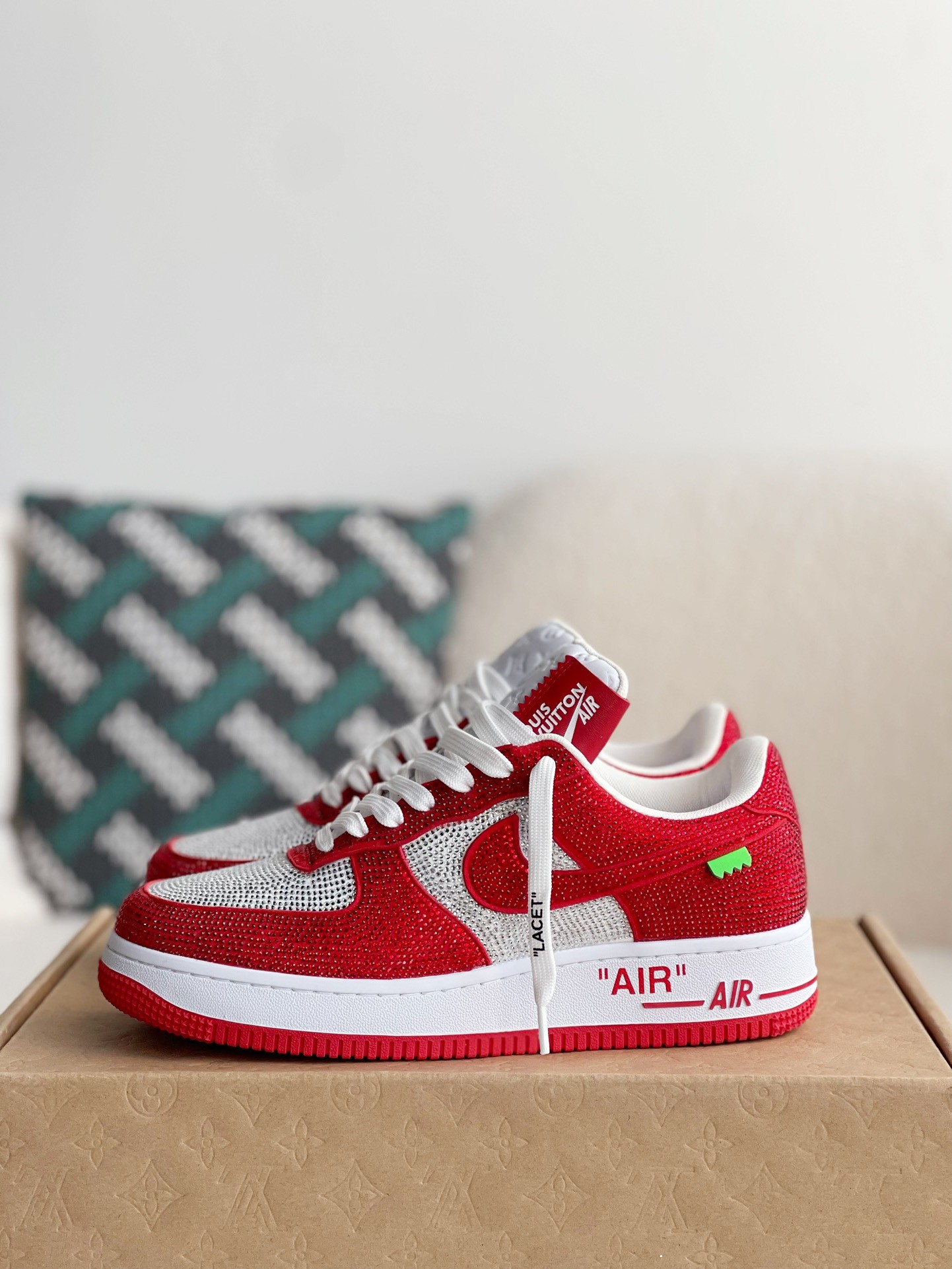 L X V X NK AIR FORCE 1 SNEAKER