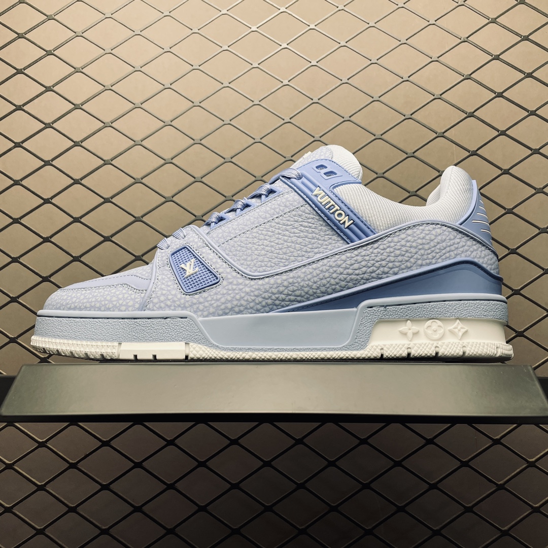 L X V SNEAKERS