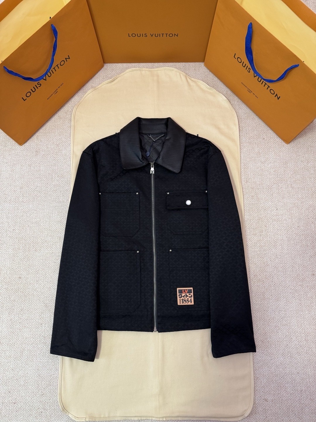 L X V Jacket coat