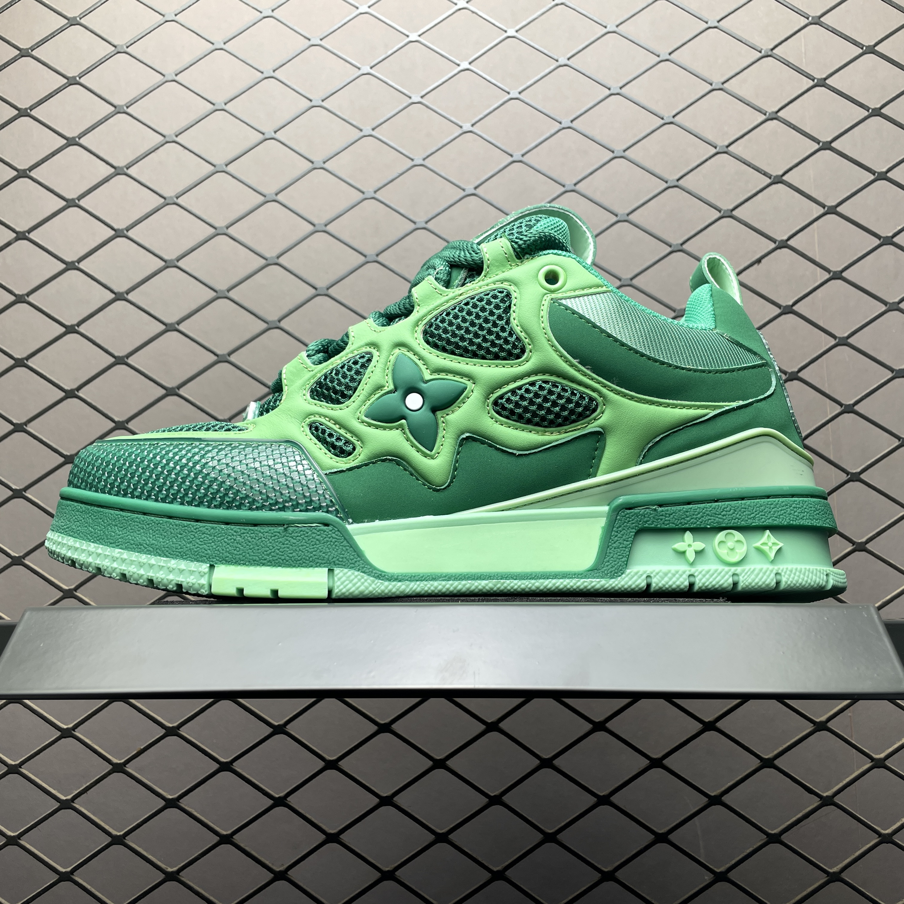 L X V RUNNER TATIC sneakers