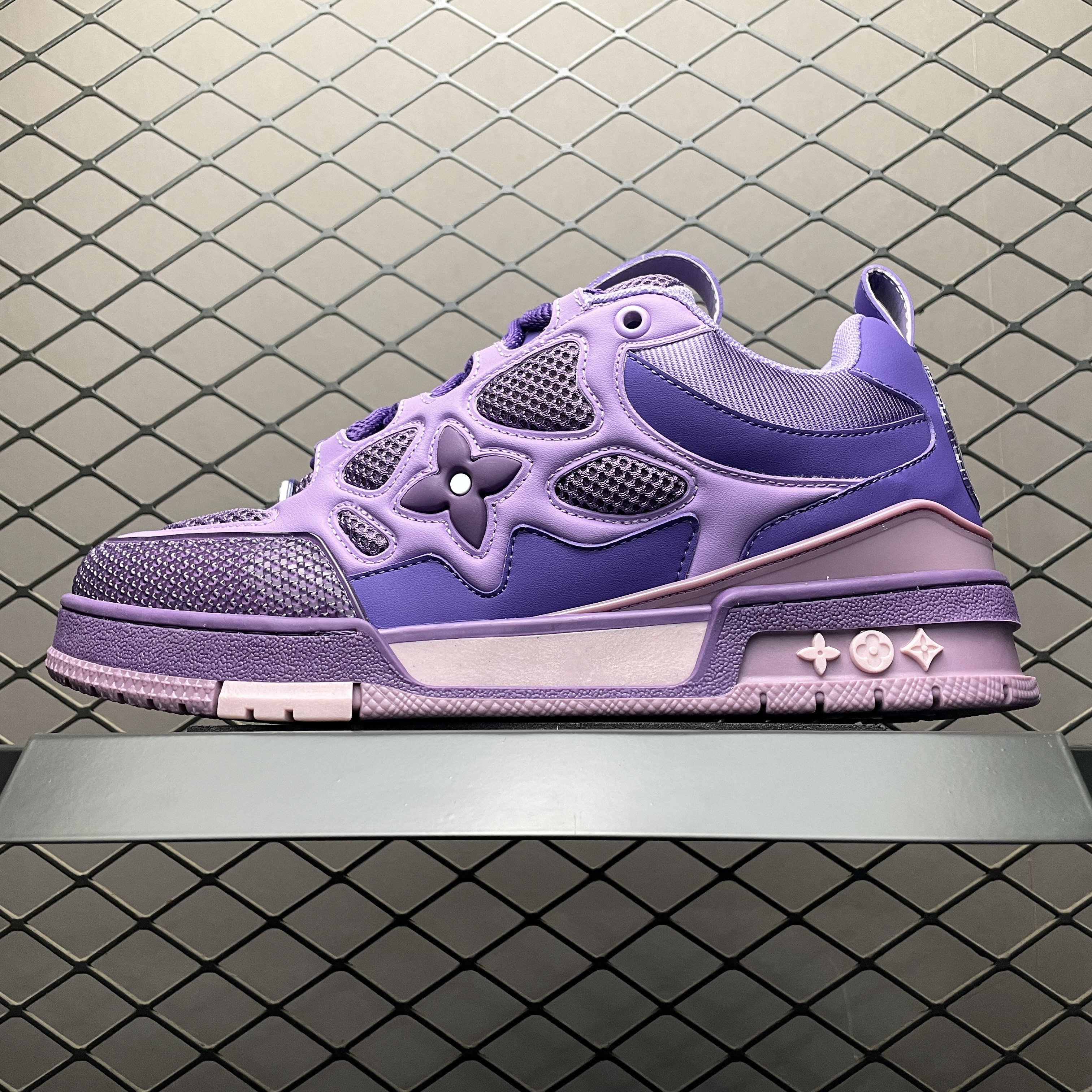 L X V RUNNER TATIC sneakers