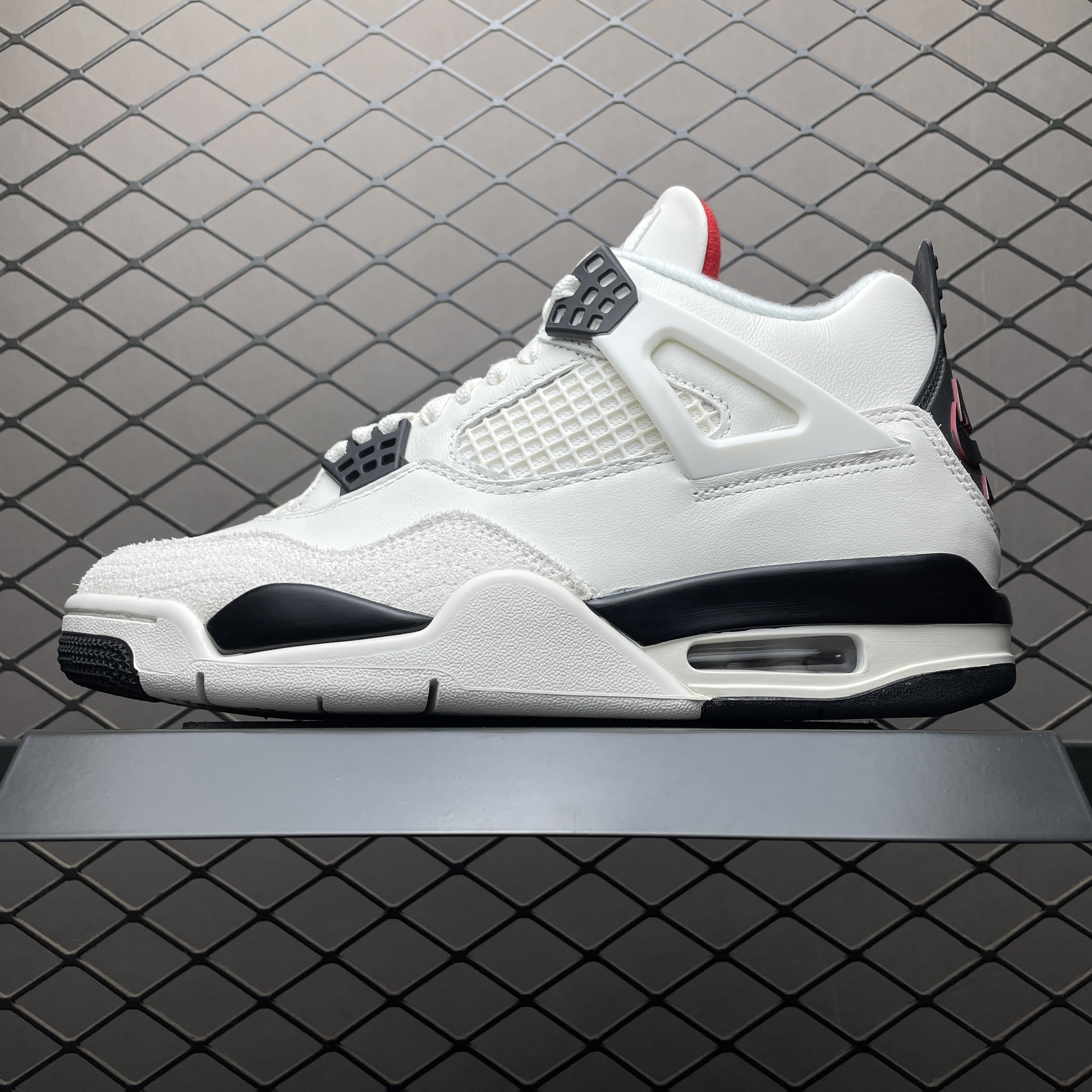 JRD 4 Sneakers IM4002-100