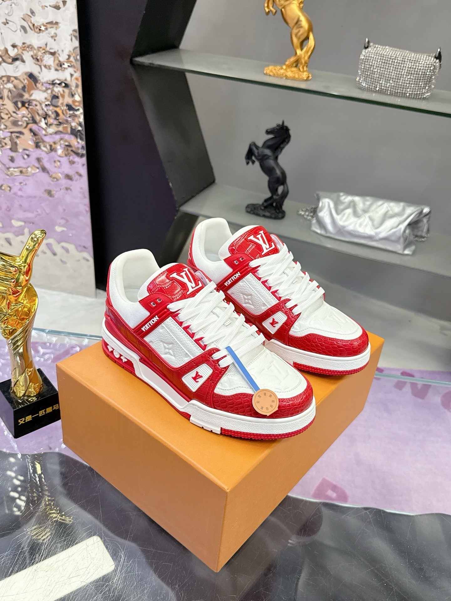 L X V TRAINER Sneakers