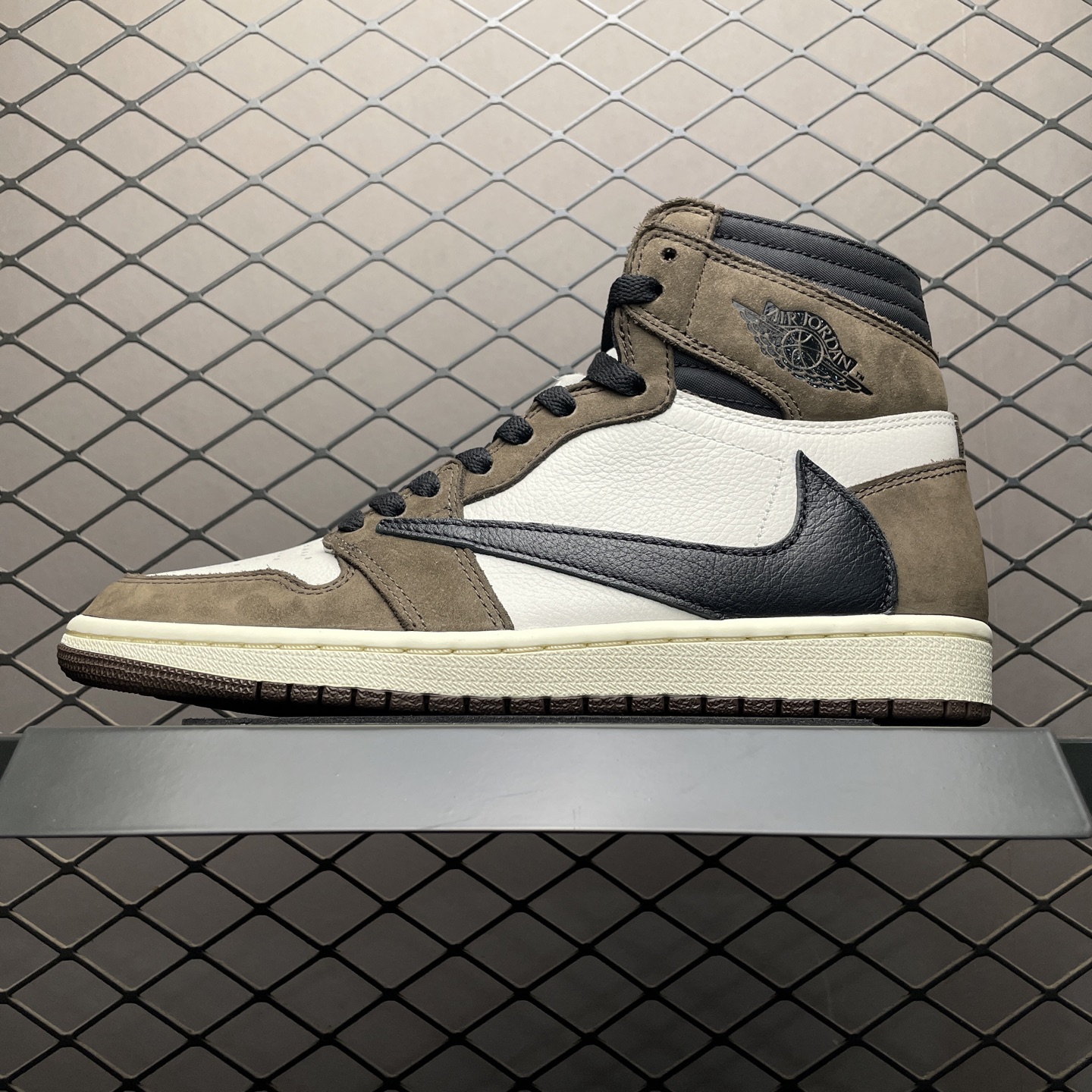 JRD 1 Retro High OG SP "Travis Scott" CD4487-100