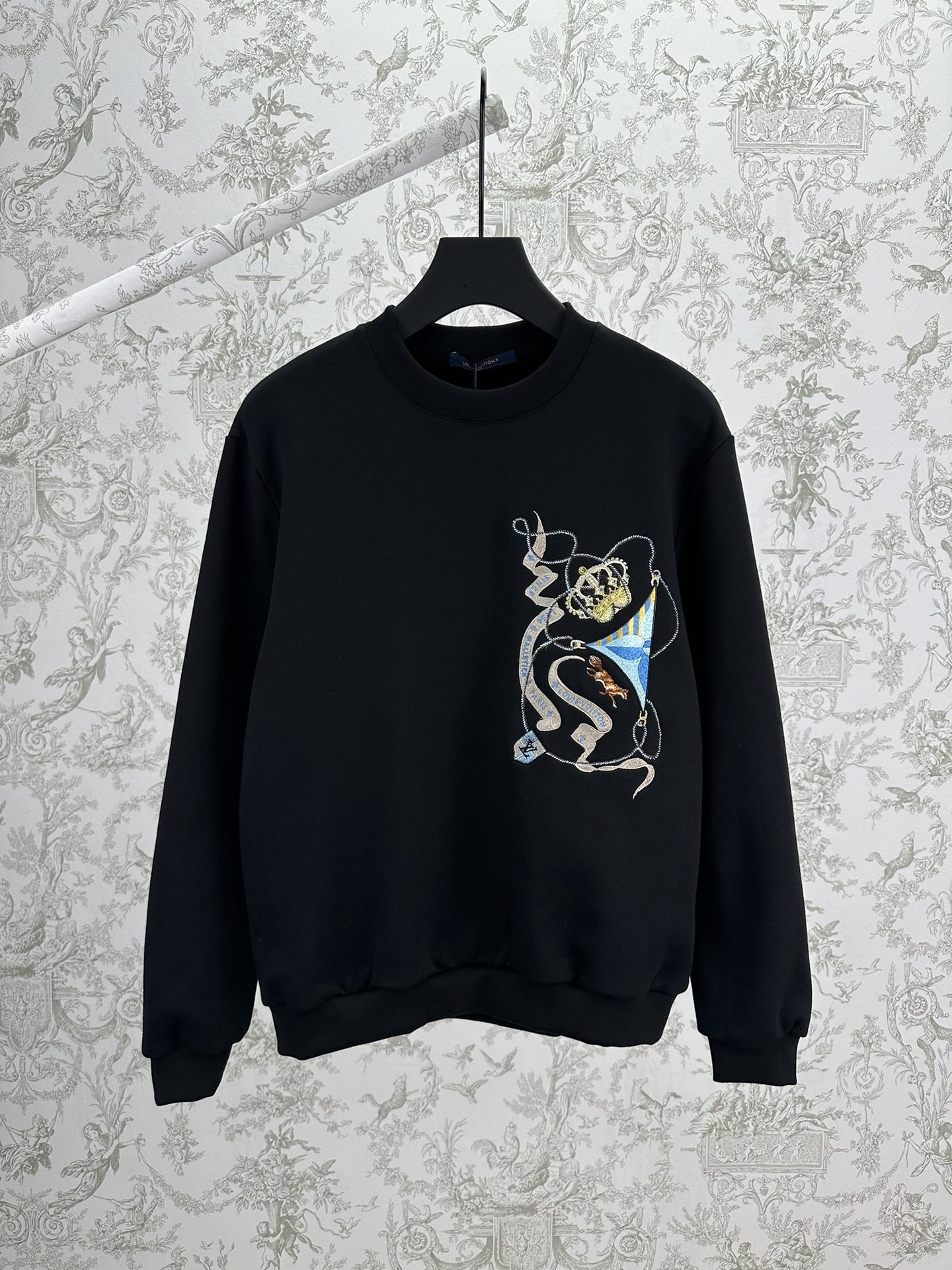 L X V Long sleeves 2025ss