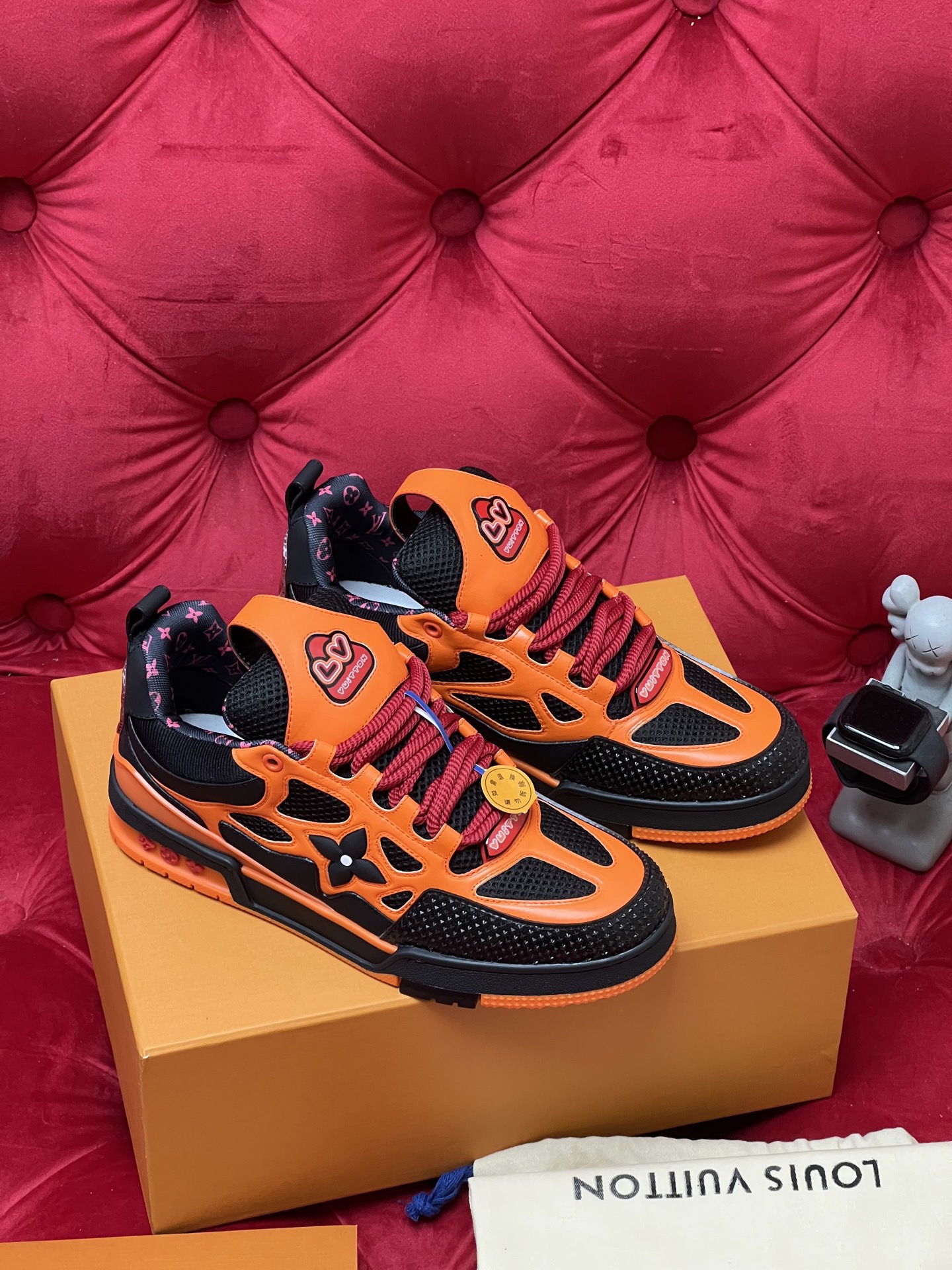 L X V TRAINER Sneakers 2025