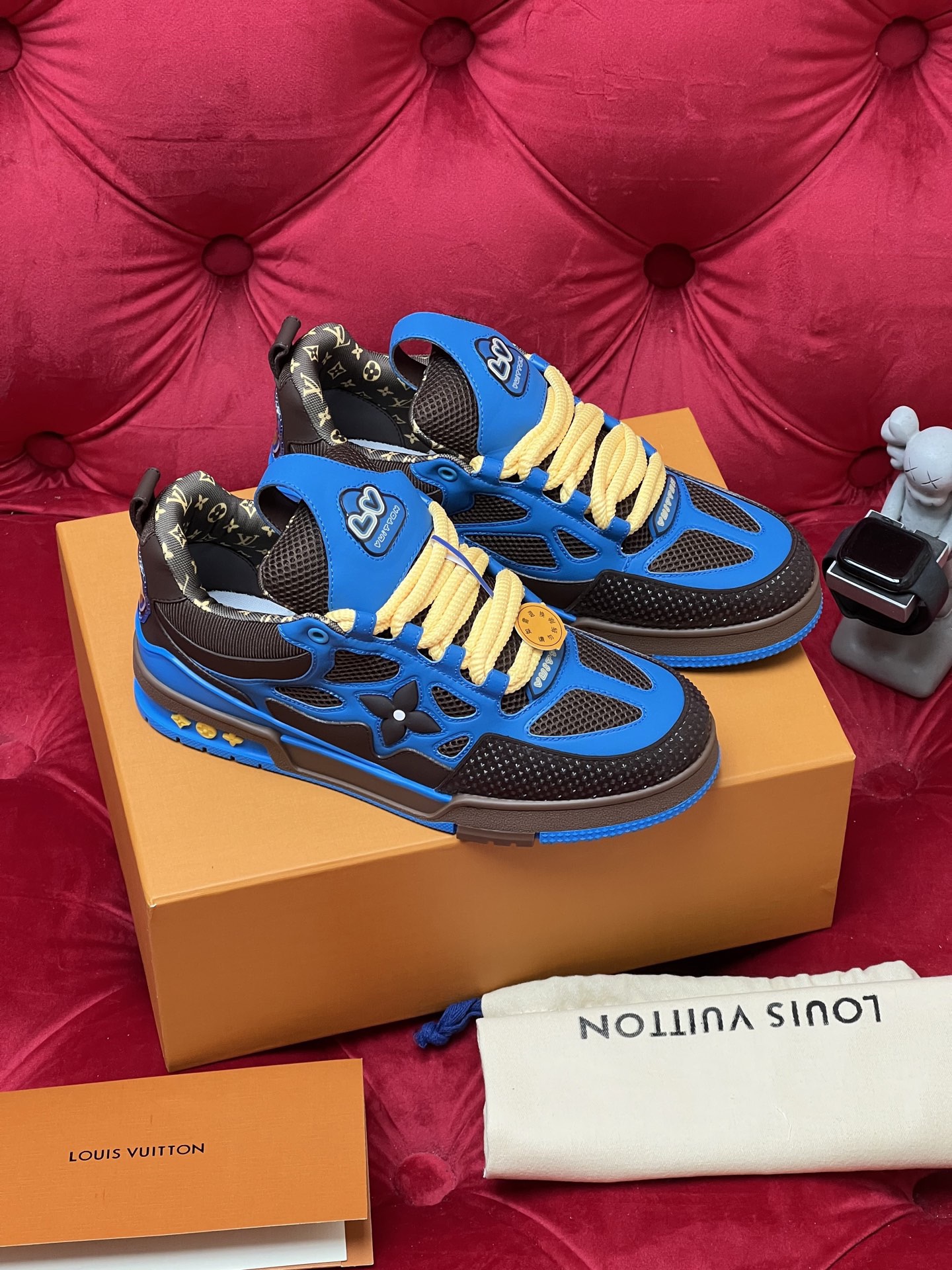L X V TRAINER Sneakers 2025