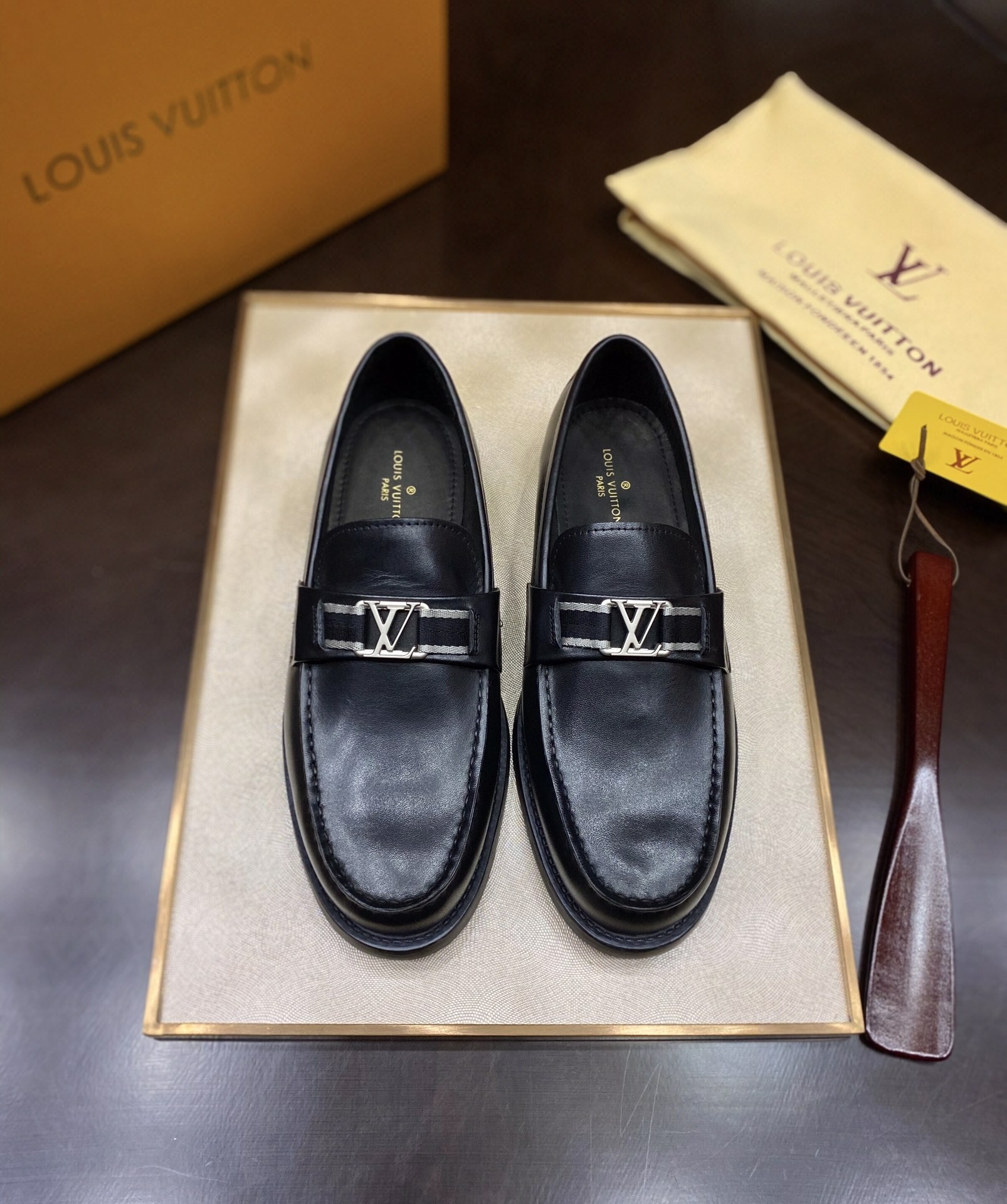 L X V Men's new high qualityLoafers