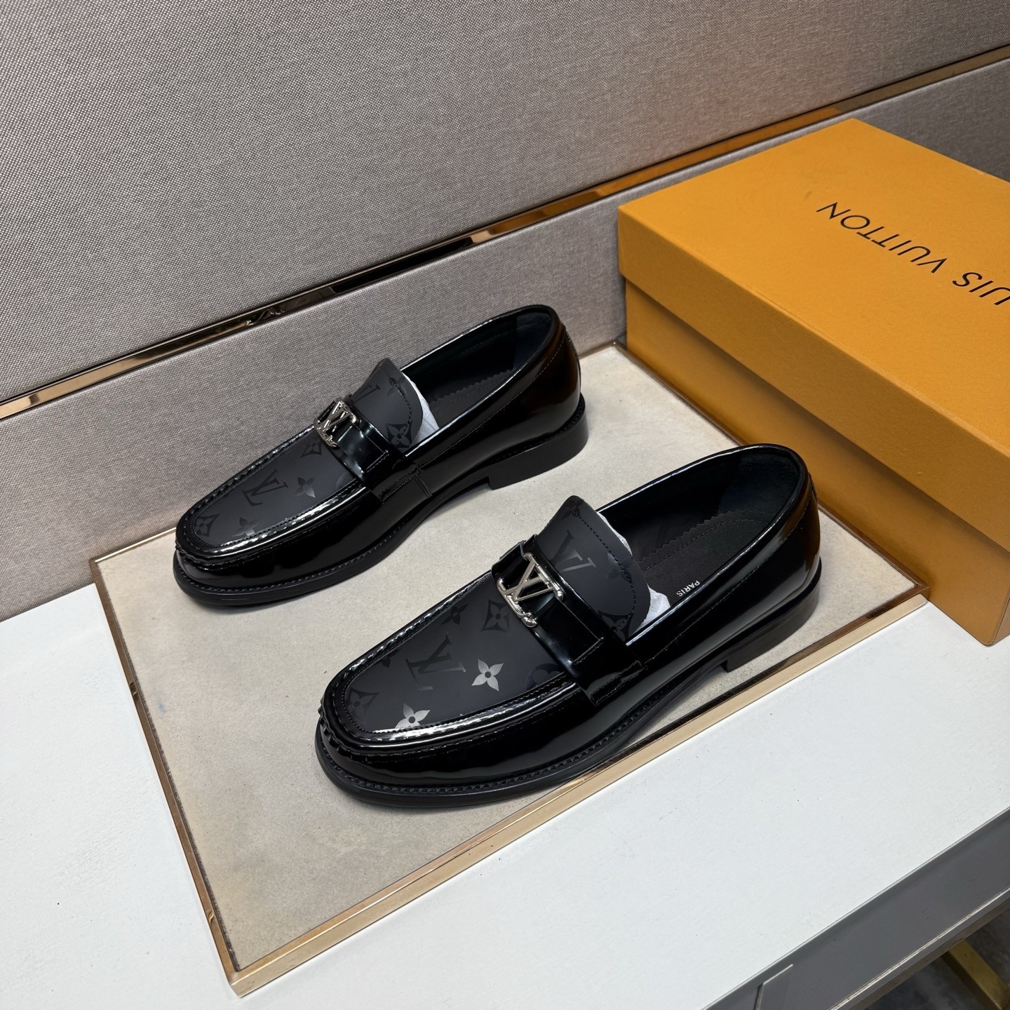 L X V Men's new high qualityLoafers