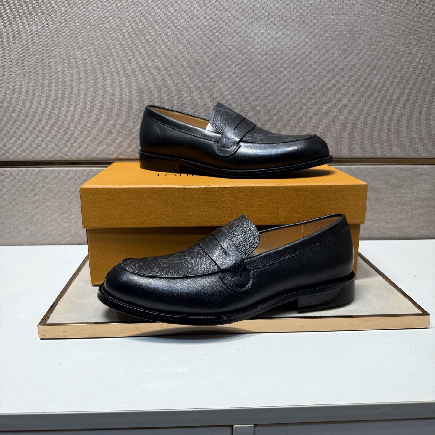 L X V Men's new high qualityLoafers detail 5