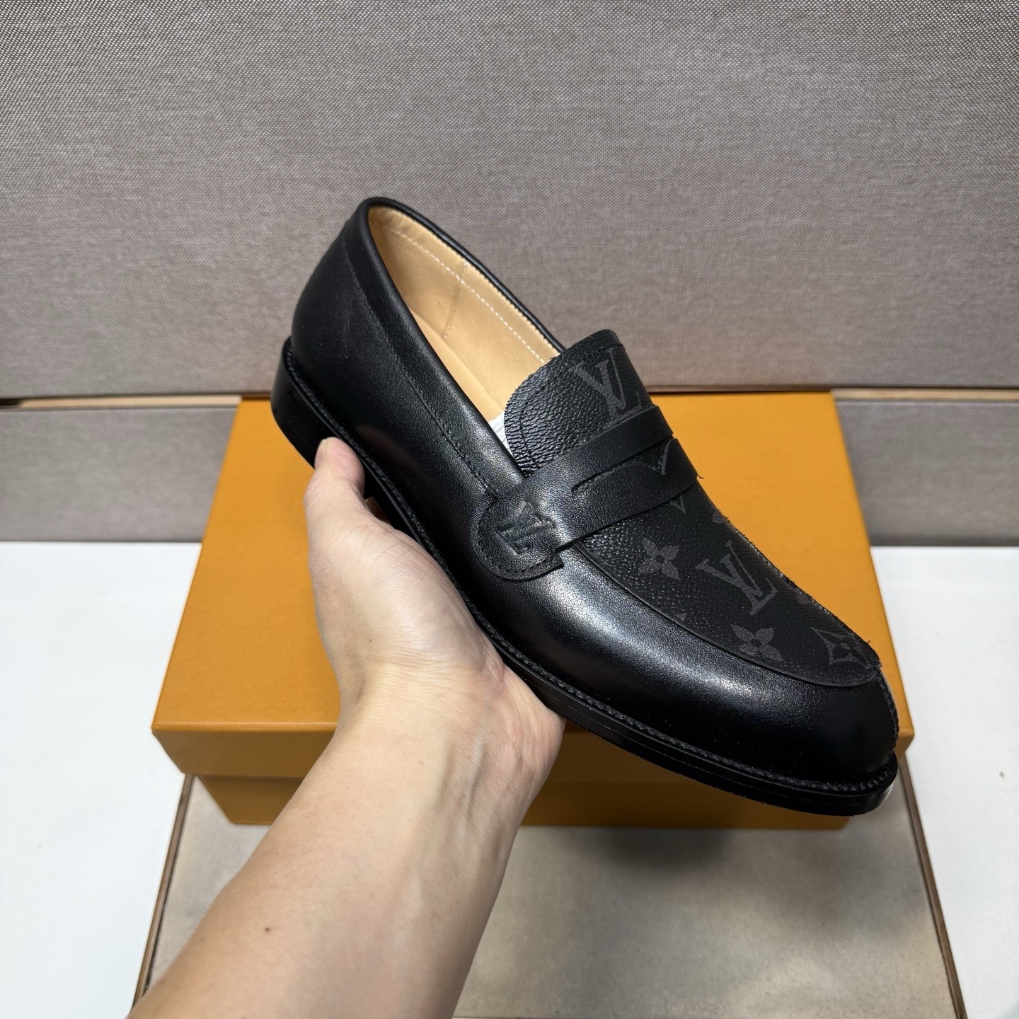 L X V Men's new high qualityLoafers detail 6