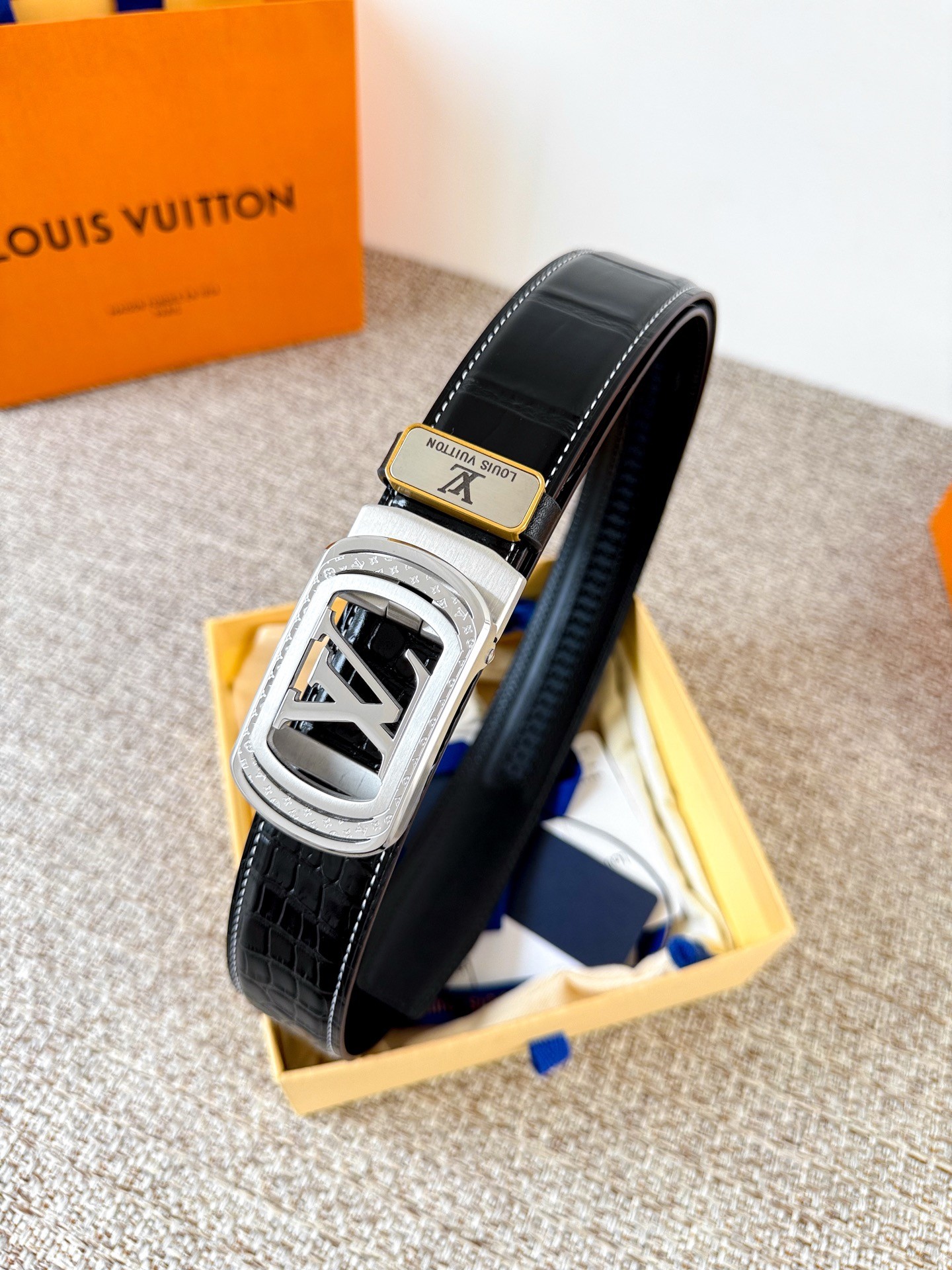 L X V Belt 35mm (Multiple colors) detail 2