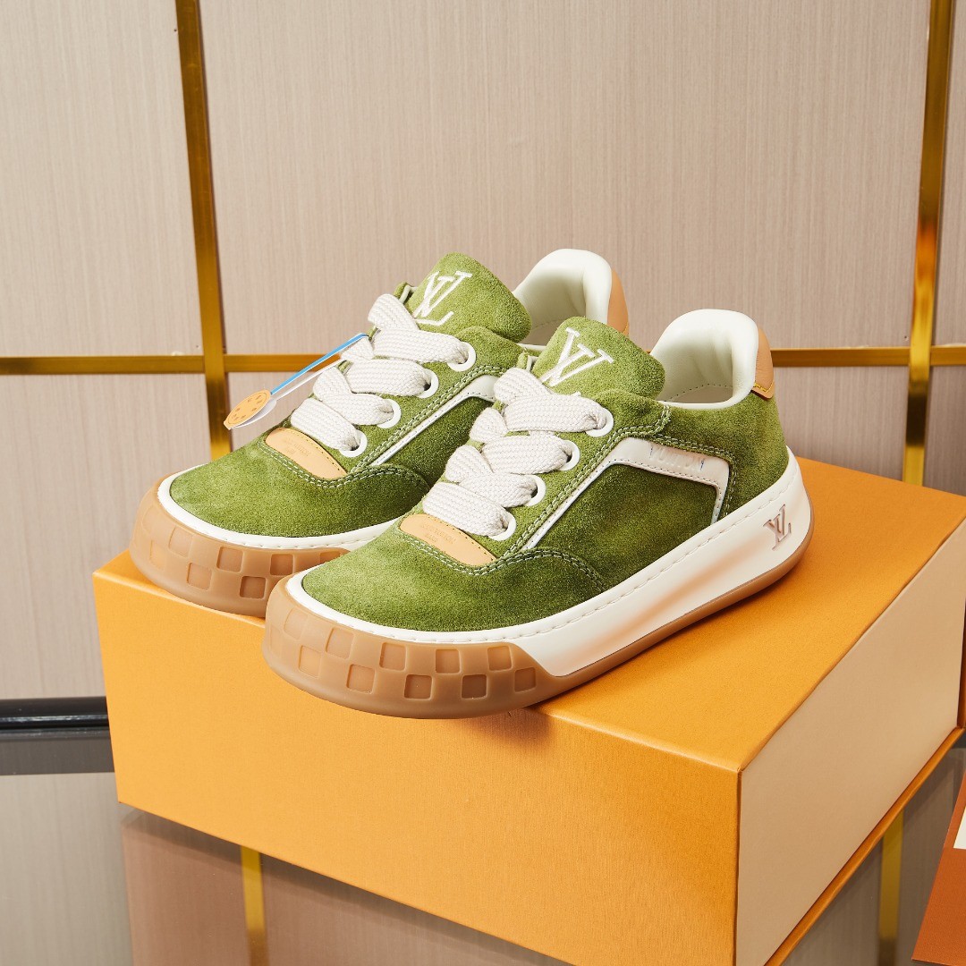 L X V Casual shoes