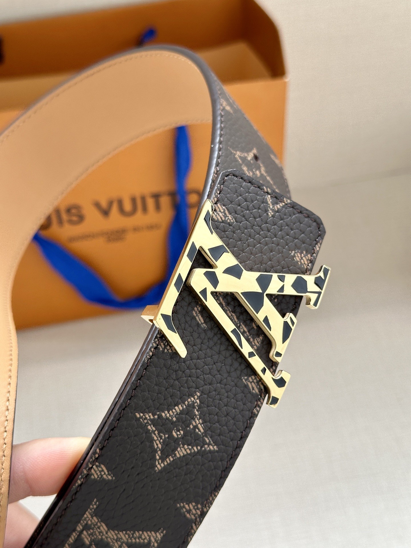 L X V 40mm Belt(Multiple colors) detail 3