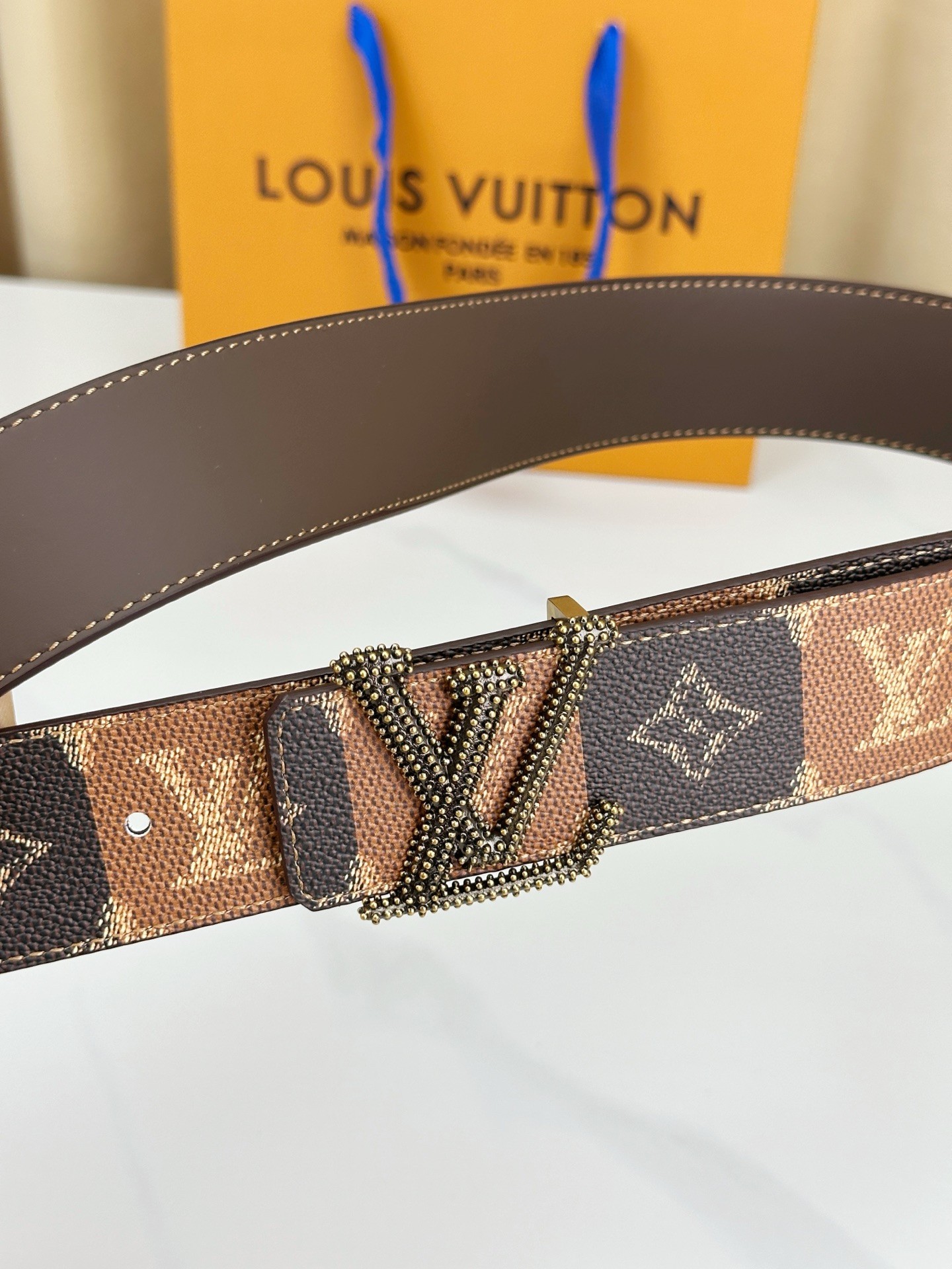 L X V 40mm Belt detail 8
