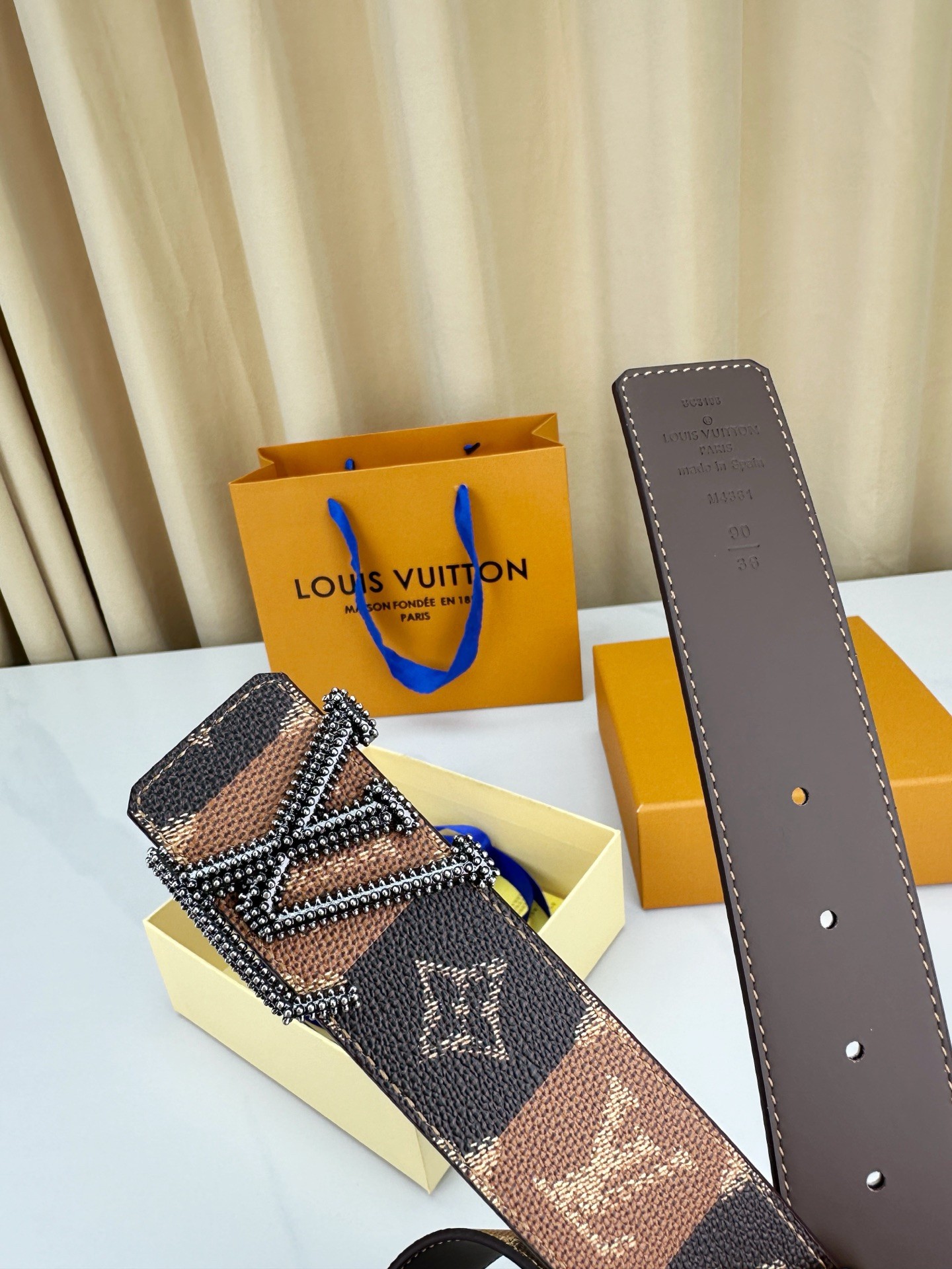 L X V 40mm Belt detail 5