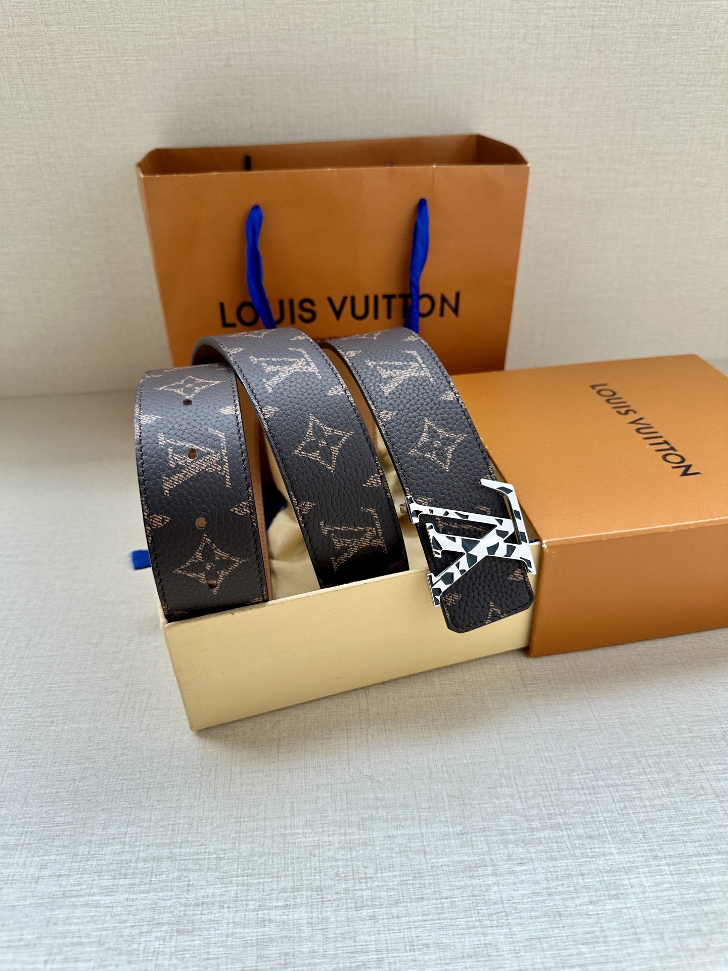 L X V 40mm Belt(Multiple colors) detail 6