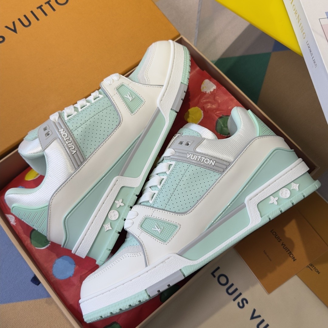 L X V TRAINER Sneakers